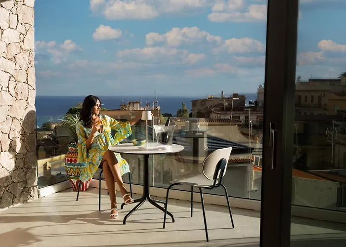 Cora Luxury Home
